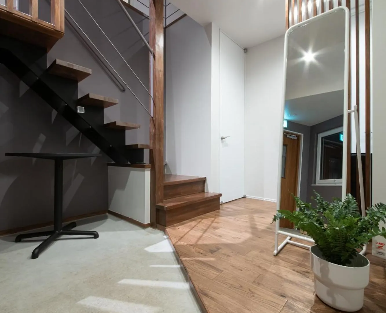 Niseko Highland Cottages 0*,